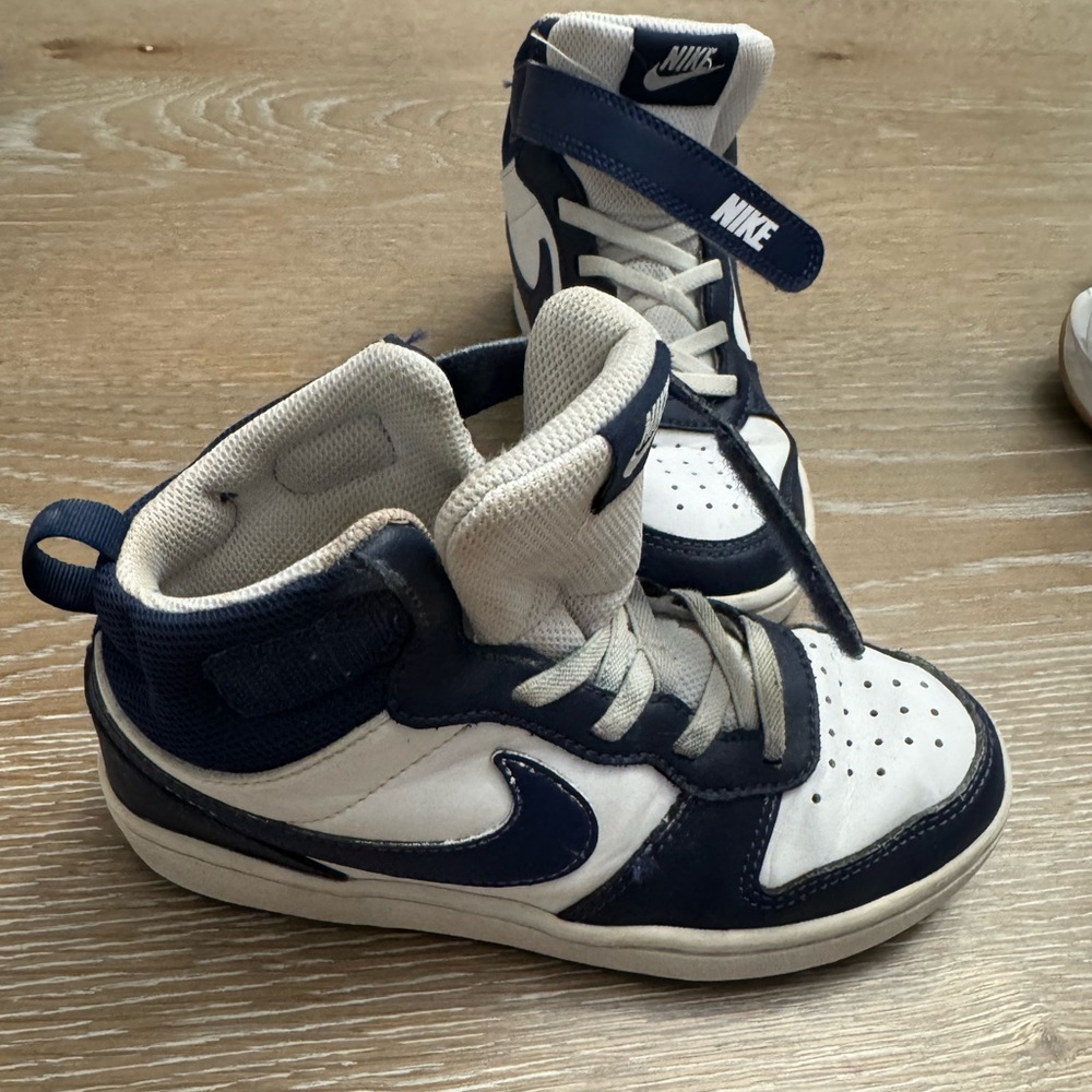 Nike Kids Sneakers - Navy and White